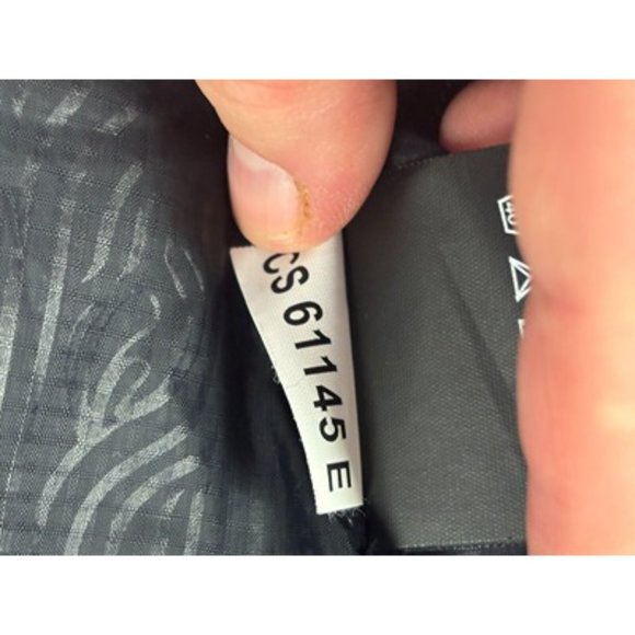 Helly Hansen Black Long Sleeve High Neck Full Zip Pocket Insulated jacket Size L - Picture 8 of 8